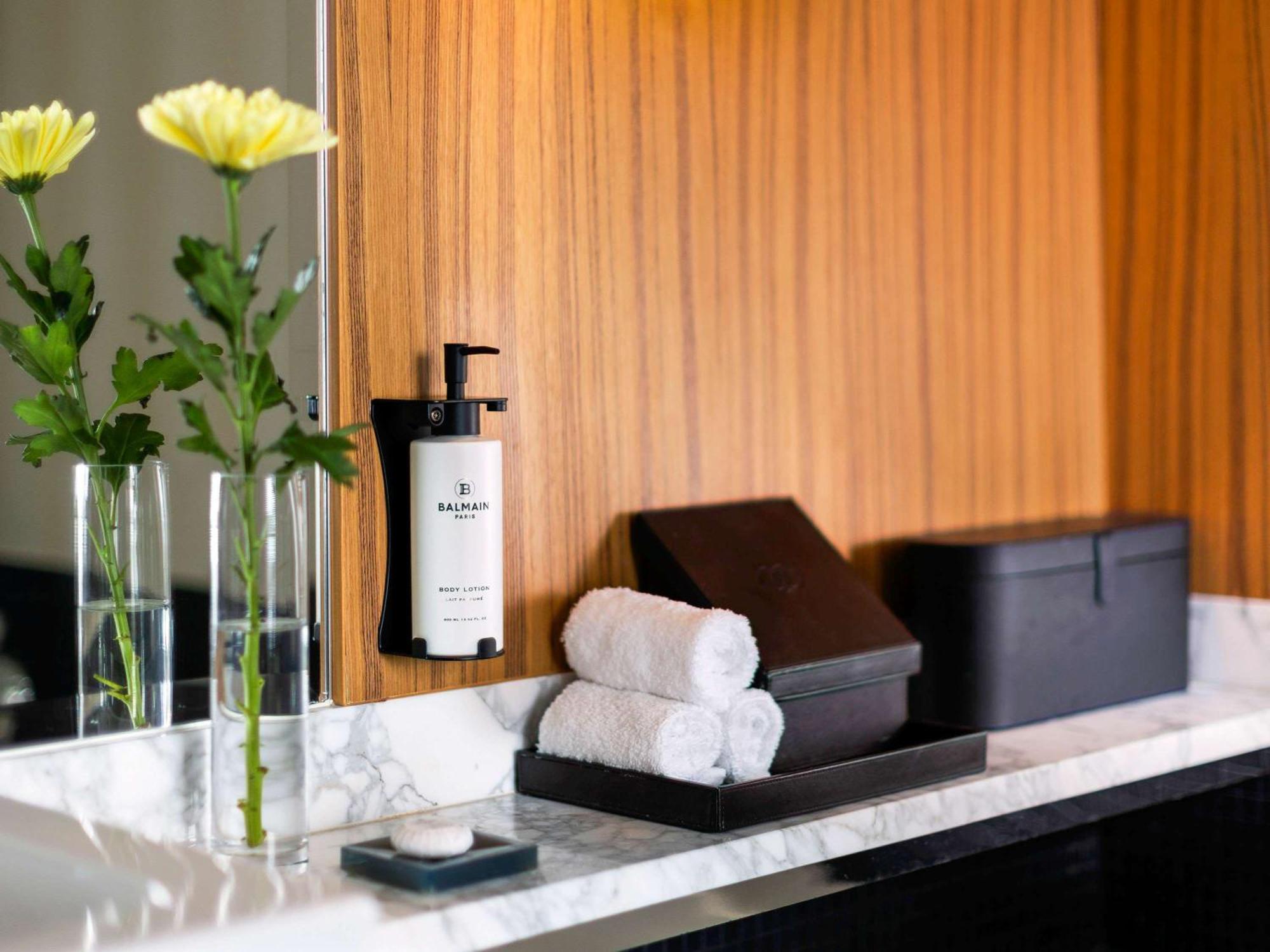 Hotel Sofitel Auckland Viaduct Harbour Zewnętrze zdjęcie
